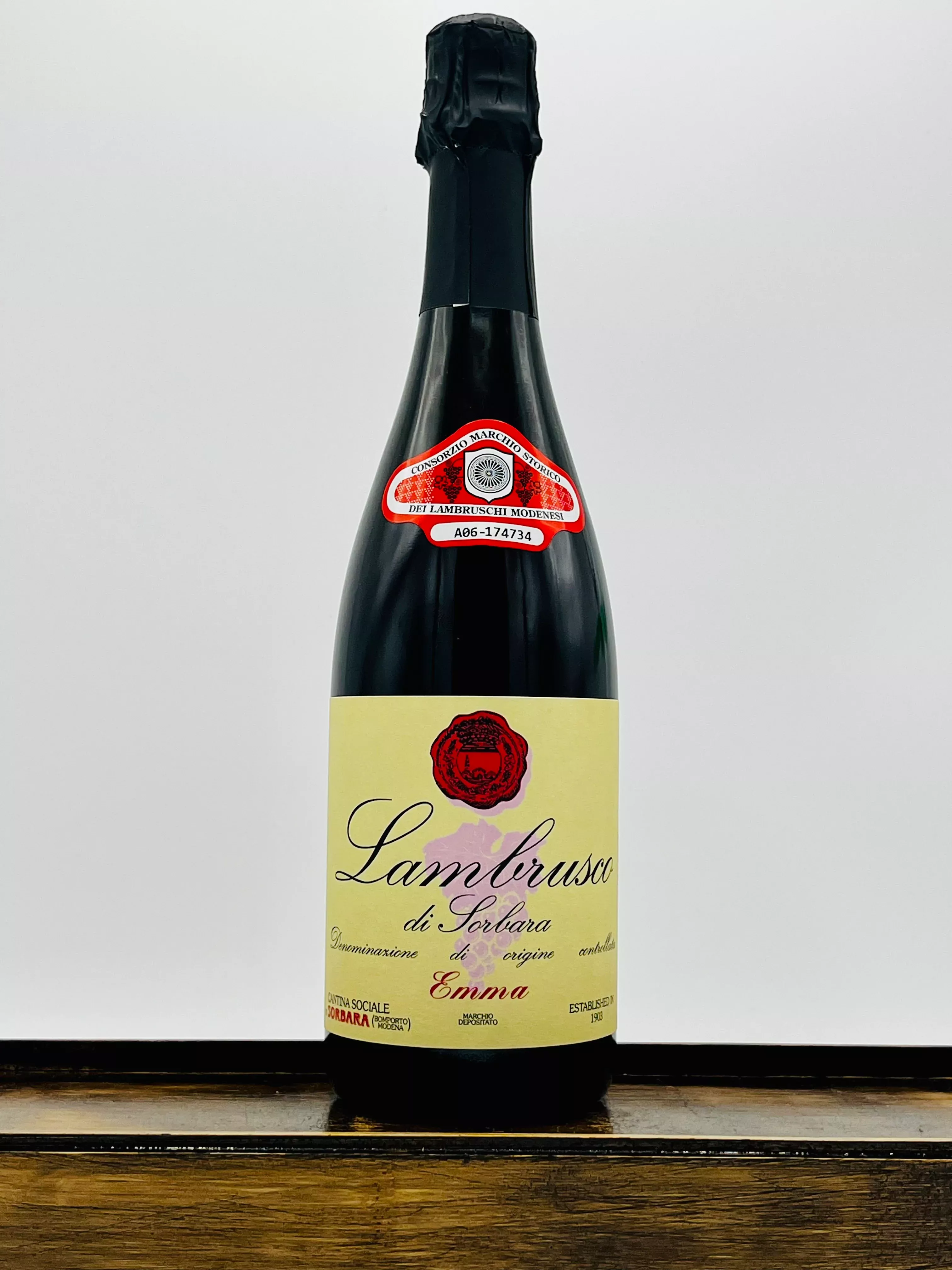 Cantina di Carpi e Sorbara 'Emma' Lambrusco, NV